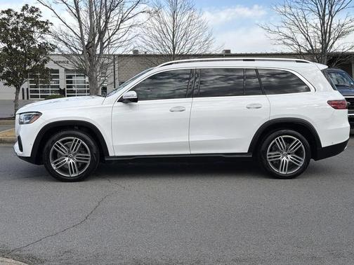 2025 Mercedes-Benz GLS 450 4MATIC