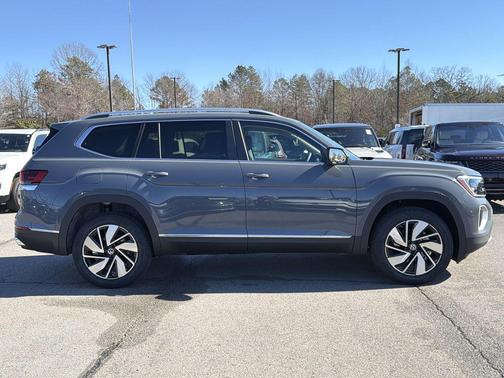 pure gray 2026 Volkswagen Atlas 2.0T SEL