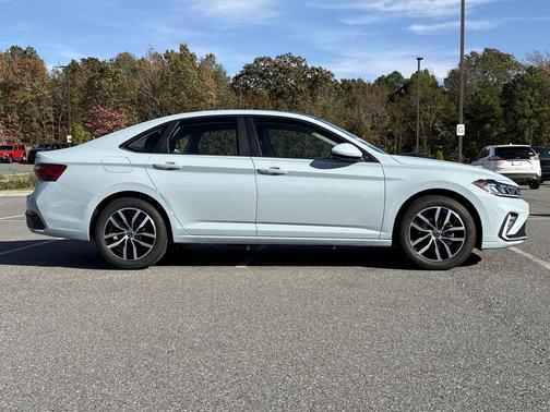 2026 Volkswagen Jetta 1.4T SE