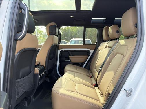 Fuji White 2026 Land Rover Defender P300 S