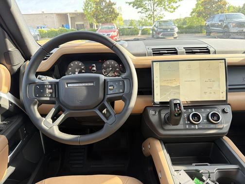 Fuji White 2026 Land Rover Defender P300 S