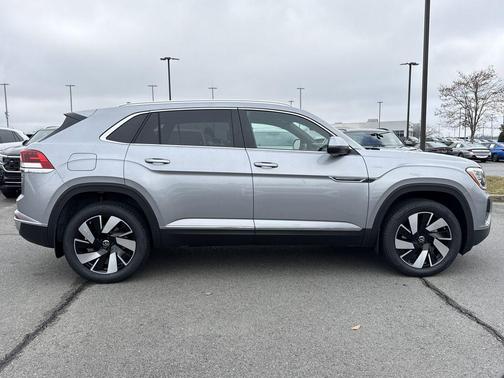 2026 Volkswagen Atlas Cross Sport 2.0T SEL