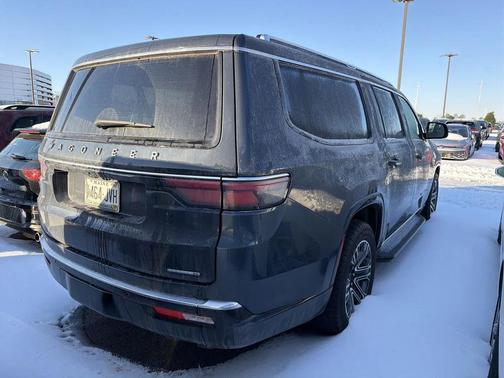 2024 Jeep Wagoneer L Series II 4x4