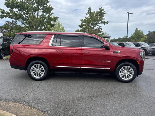 2024 GMC Yukon XL SLT