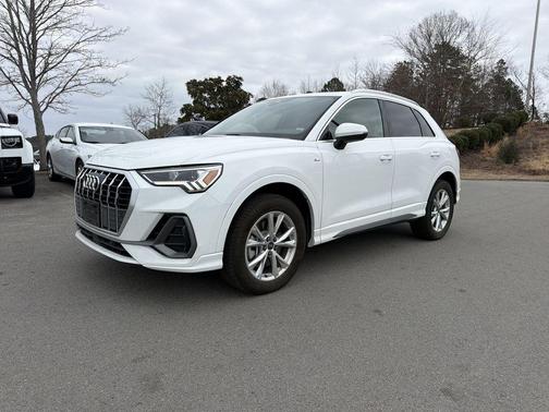 2025 Audi Q3 Premium 45 TFSI S line quattro Tiptronic