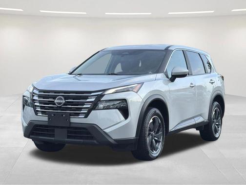 Brilliant Silver Metallic 2024 Nissan Rogue SV