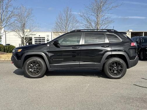 2022 Jeep Cherokee Trailhawk