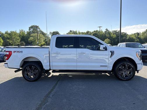 Oxford White 2021 Ford F-150 Lariat