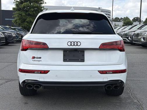Ibis White 2023 Audi SQ5 3.0T Prestige