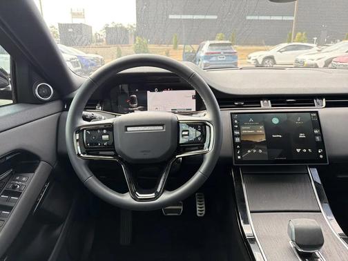 2025 Land Rover Range Rover Evoque Dynamic SE