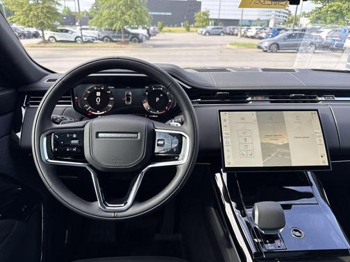 2025 Land Rover Range Rover Sport SE
