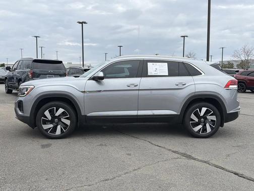 2025 Volkswagen Atlas Cross Sport 2.0T SEL