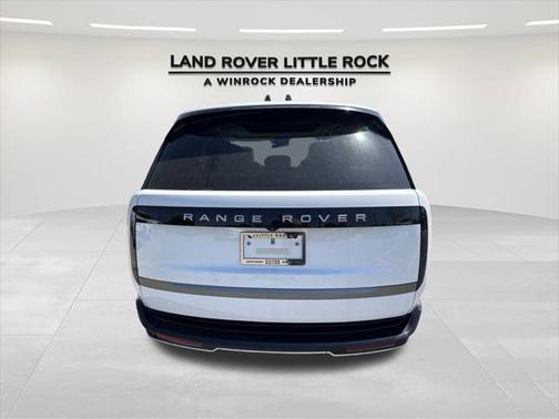 2025 Land Rover Range Rover P550e SE