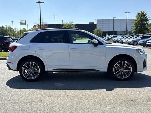 2024 Audi Q3 Premium 45 TFSI S line quattro Tiptronic