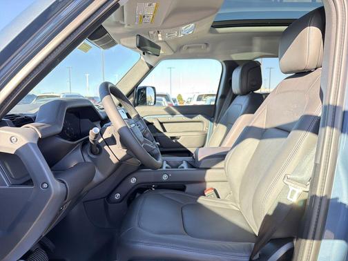 Tasman Blue Metallic 2026 Land Rover Defender P400 X-Dynamic SE