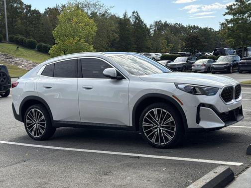 2025 BMW X2 xDrive28i