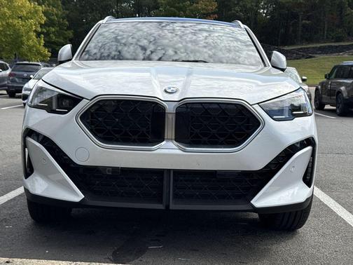 2025 BMW X2 xDrive28i