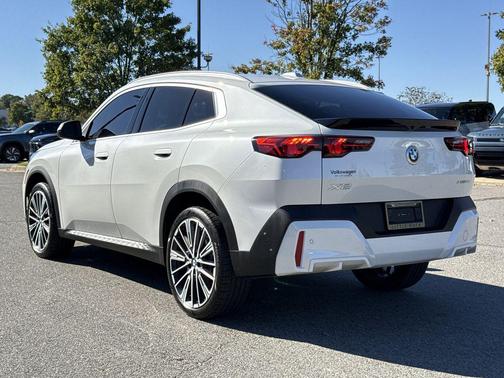 2025 BMW X2 xDrive28i