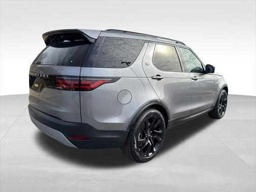 2025 Land Rover Discovery P300 S