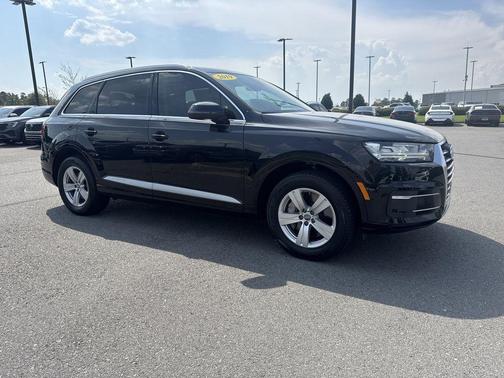 2019 Audi Q7 45 Premium Plus