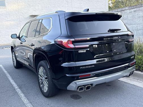 2025 GMC Acadia Denali