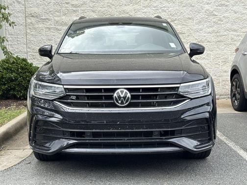 2022 Volkswagen Tiguan 2.0T SE R-Line Black