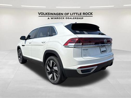 2025 Volkswagen Atlas Cross Sport 2.0T SEL