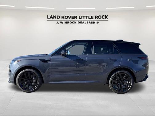 2026 Land Rover Range Rover Sport SE