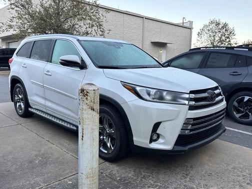 2019 Toyota Highlander Limited Platinum