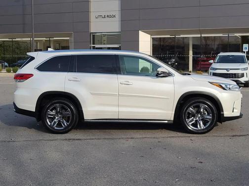 2019 Toyota Highlander Limited Platinum