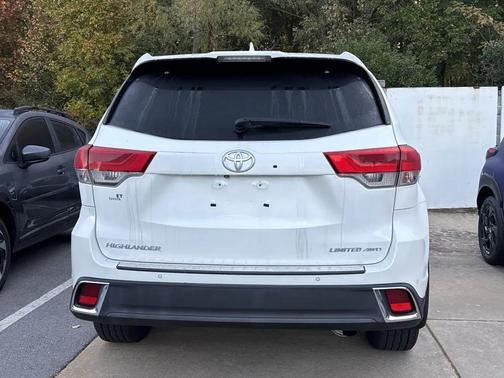 2019 Toyota Highlander Limited Platinum