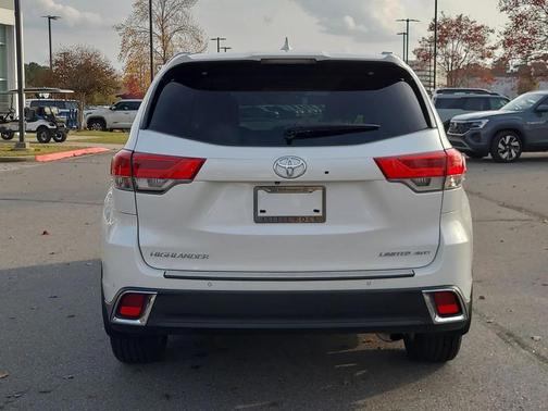2019 Toyota Highlander Limited Platinum