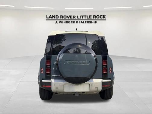 2024 Land Rover Defender 110 P400 S