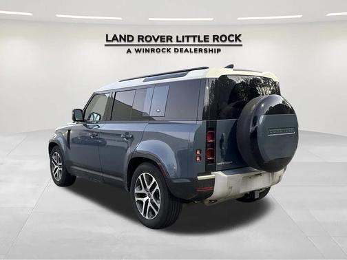 2024 Land Rover Defender 110 P400 S