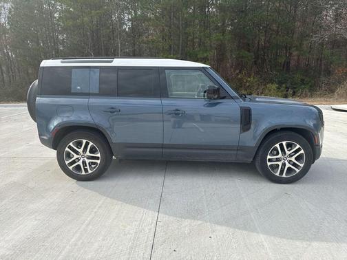 2024 Land Rover Defender 110 P400 S