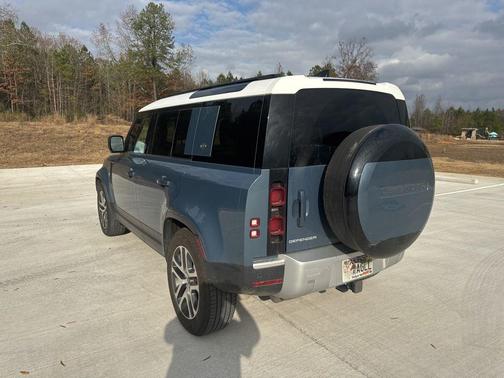 2024 Land Rover Defender 110 P400 S