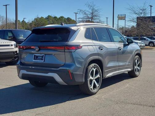 2026 Volkswagen Tiguan 2.0T SE