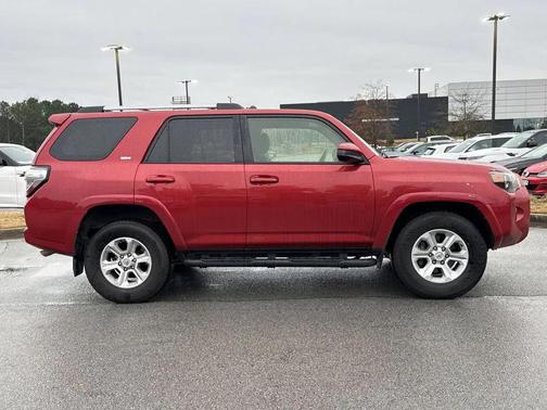 2022 Toyota 4Runner SR5