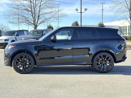 2026 Land Rover Range Rover Sport SE