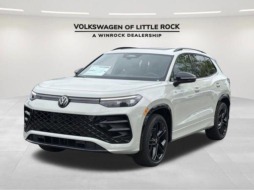 Sandstone 2026 Volkswagen Tiguan 2.0T SE R-Line Black