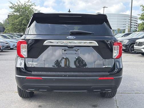 Agate Black Metallic 2023 Ford Explorer XLT