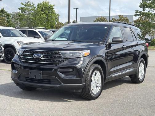 Agate Black Metallic 2023 Ford Explorer XLT