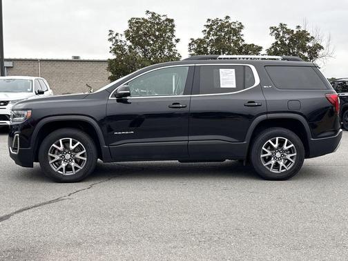 2023 GMC Acadia FWD SLT