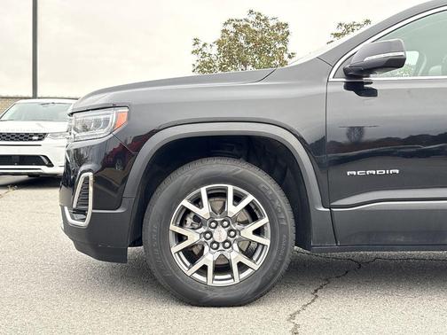 2023 GMC Acadia FWD SLT