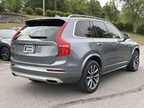Gray 2018 Volvo XC90 T6 Momentum