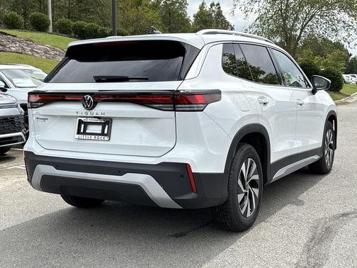 2025 Volkswagen Tiguan 2.0T S