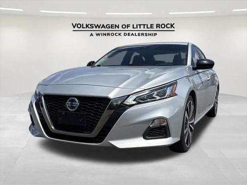 2021 Nissan Altima SR FWD