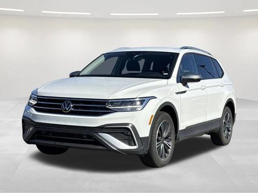 2024 Volkswagen Tiguan 2.0T Wolfsburg Edition