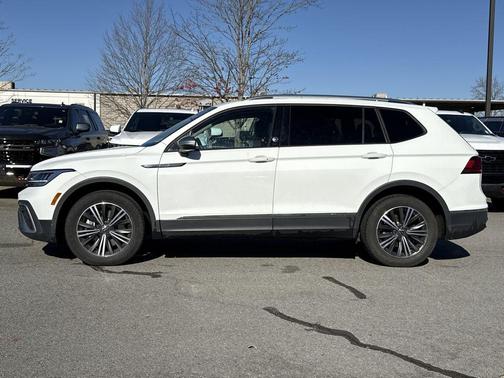 2024 Volkswagen Tiguan 2.0T Wolfsburg Edition