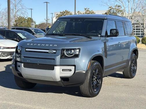 2025 Land Rover Defender 110 P300